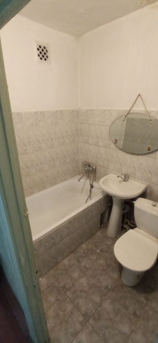 Ул Сайрамская 3х комнтн 3этаж