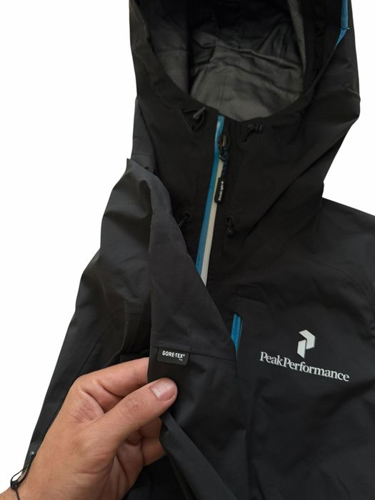 Peak Performance Gore-Tex Pro Black Light Дамско Якенце /XS/S/ Оригинал