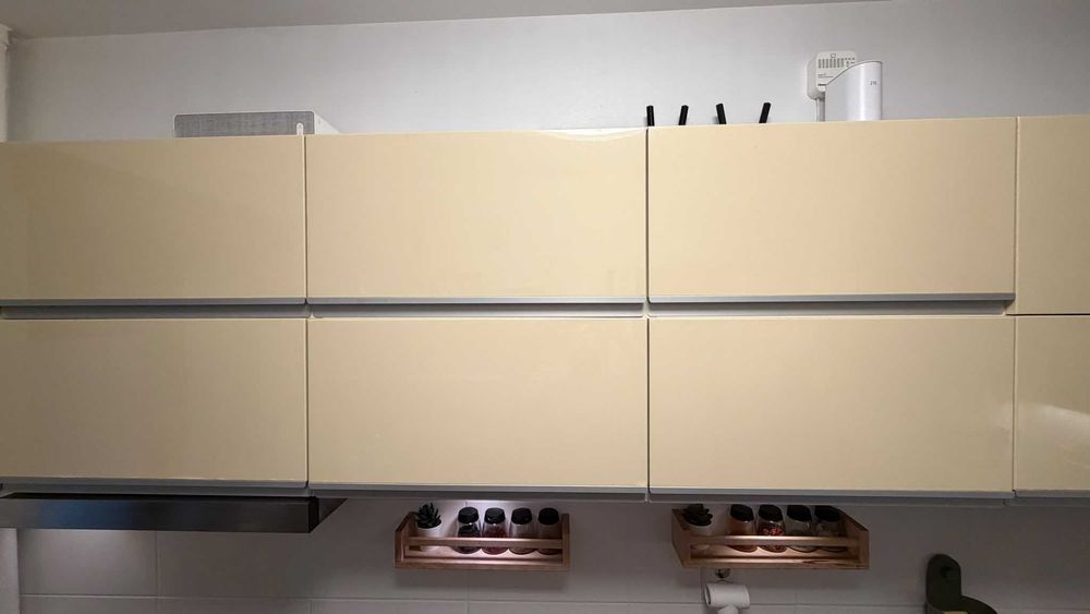 Corp bucatarie modular, suspendat facut pe comanda din MDF - 3m