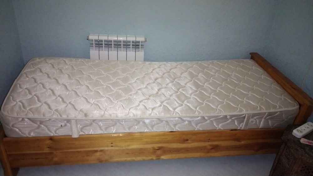 Отличная кровать из дерева