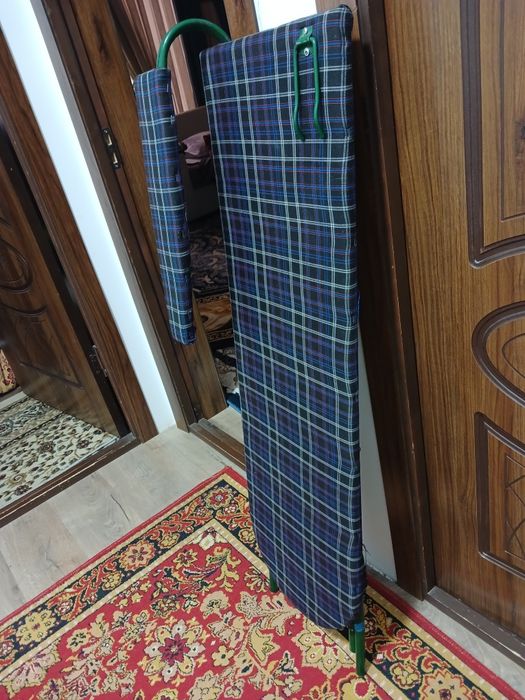 Продаётся утюжный стол