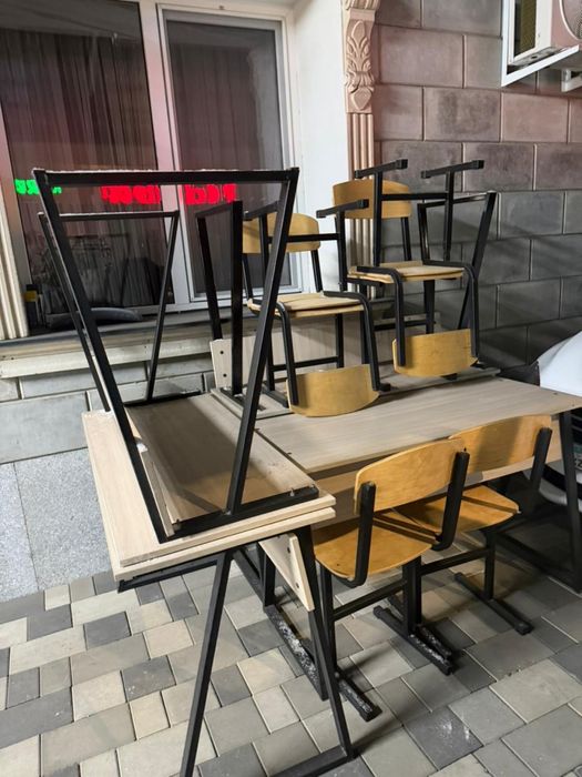 Продам парты и стулья