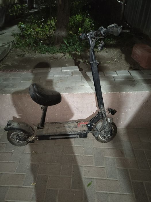 Продам электросамокат