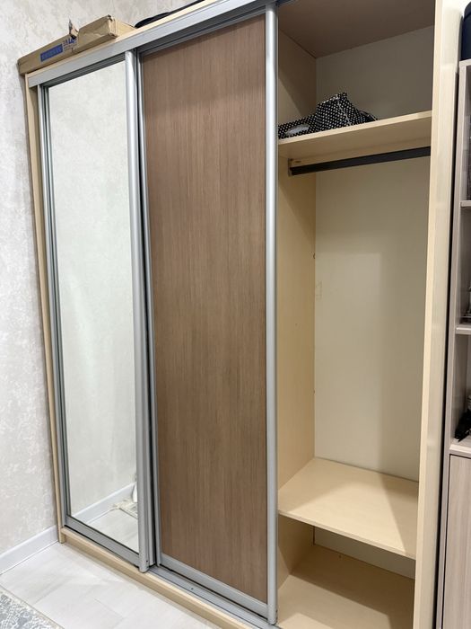 продам шкаф для одежды