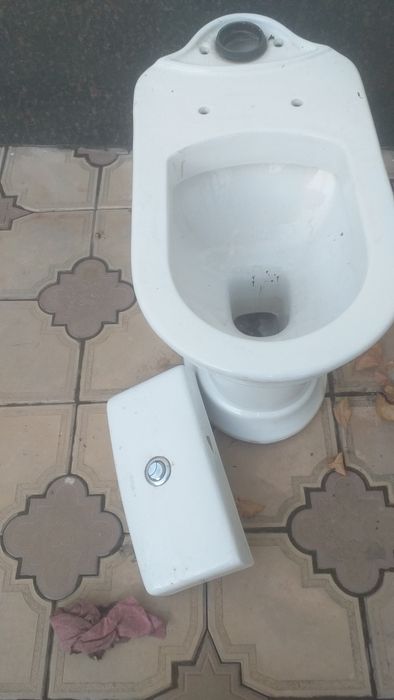 Унитаз.ронас бачоксиз