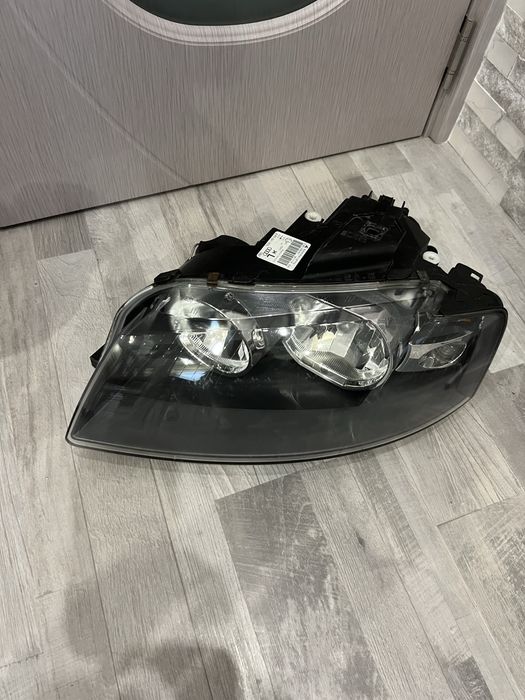 Фар за Аudi A3 8p