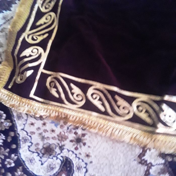 Aplekatsiya dasturxon sotiladi