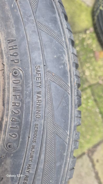 set cauciucuri 175 65 14 de iarnă,m+s