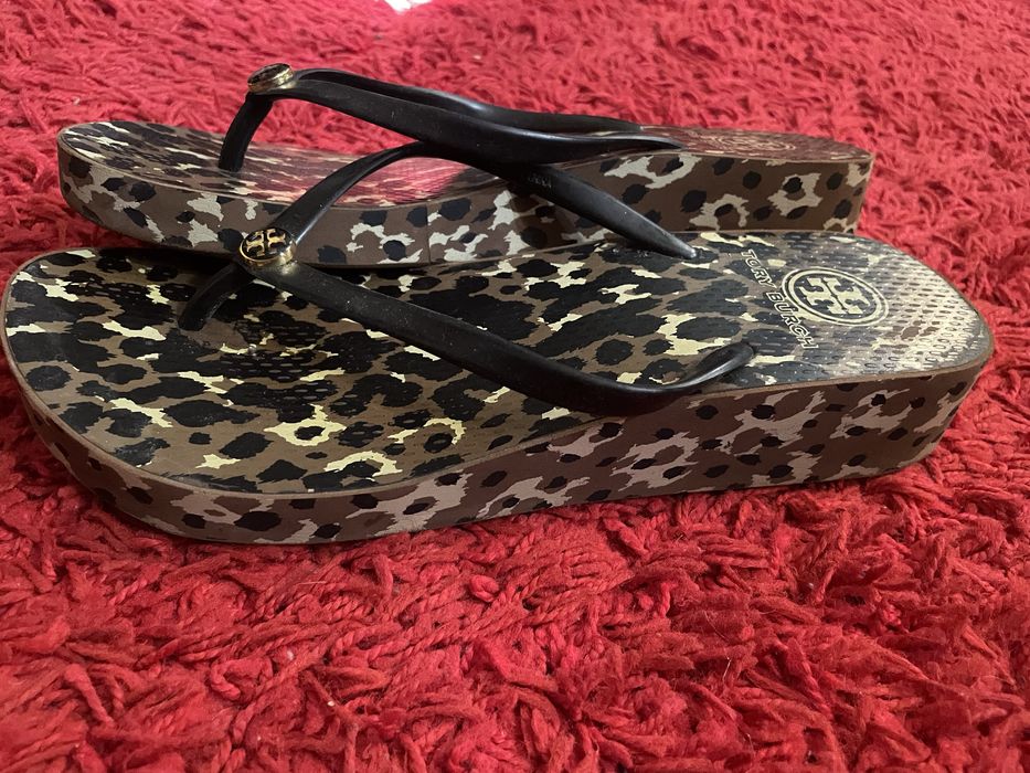 Papuci/slapi plaja Tory Burch