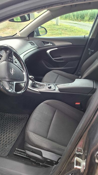 Se vinde Opel insignia