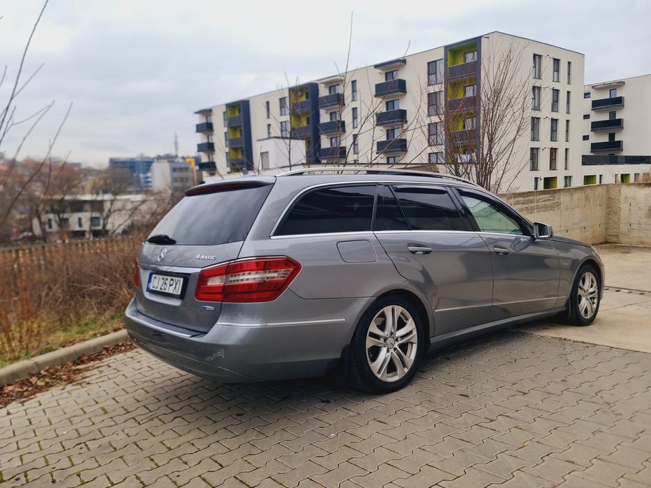 Mercedes Benz E Class 4*4