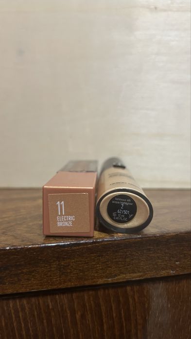 Косметика  крем-хайлайтер, румяна оригинал