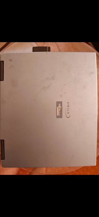 Laptop Retro Fujitsu Siemens Amilo A (CY26) Colecție