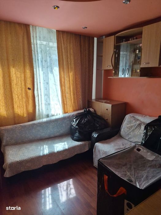 Garsoniera la vanzare - zona Nicolina