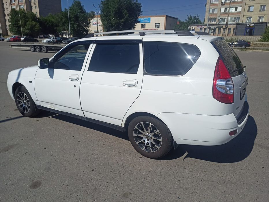 Продаю машину в хорошем состояние