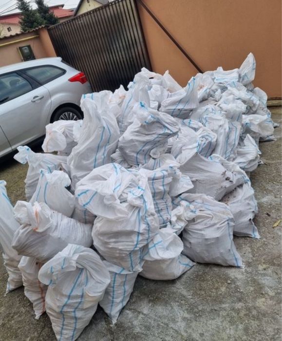 Transport moloz / Debarasari apartamente / Mobila veche