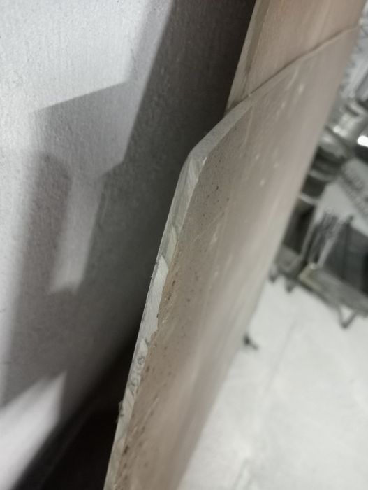 Продам листь 1м на 1.20 тольщена 5мм