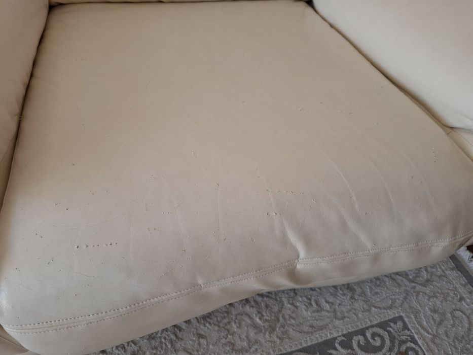 Отдам диван и кресло