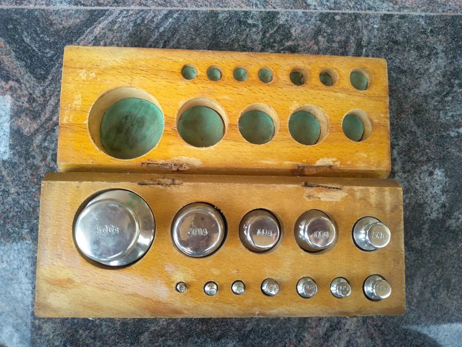 Trusa cu greutati cantar farmacie / analitice