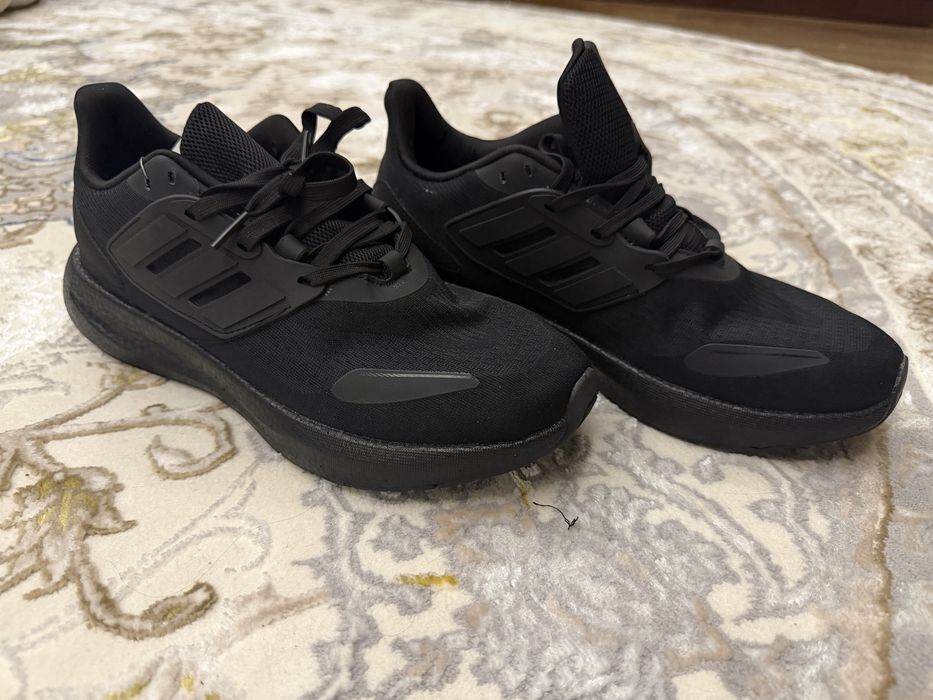 Летние кроссовки Adidas