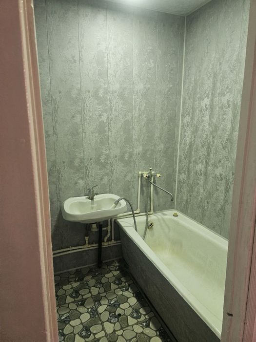 2 хонали квартира сотилади