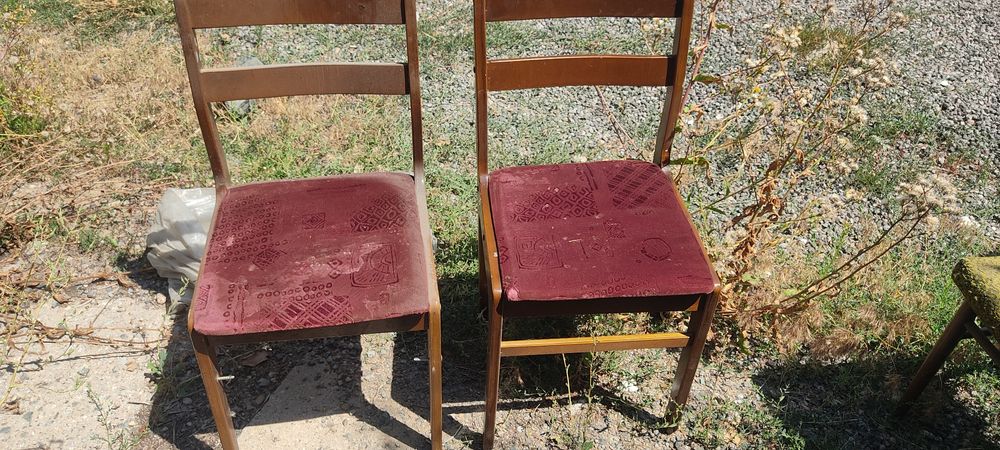 Стулья деревянные
