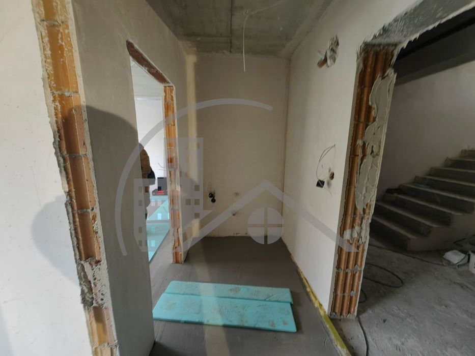 Продава се Двустаен апартамент в Варна, Възраждане 3 - 64 кв.м за 1954 €/кв.м - Снимка #5