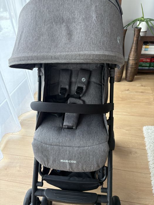 Carucior Maxi Cosi Lara 2, de la 0-22 kg ,Grey,