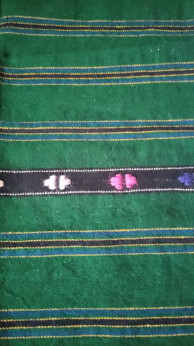 Вълнена престилка и торбичка в етно стил