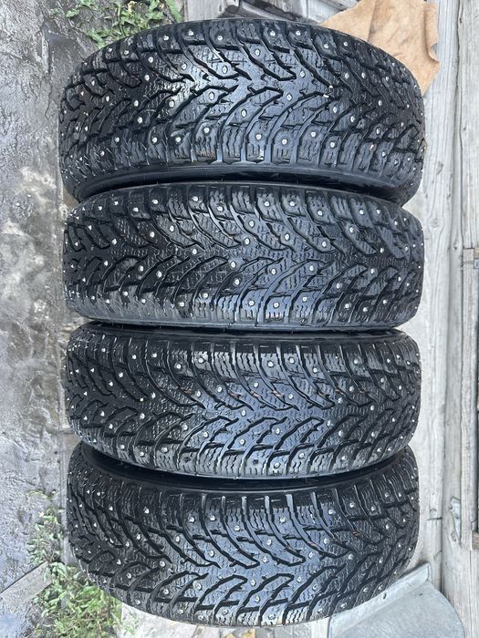 Продам зимние шины 185/65 R15.