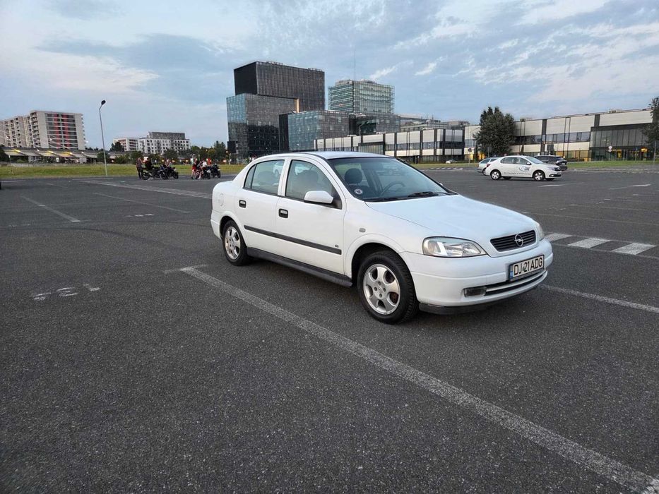 Vand Opel Astra G 1.4 benzina