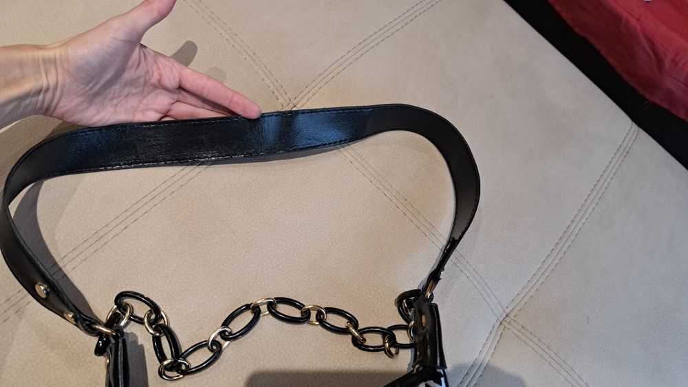 Нова мини дамска чанта от текстил и еко кожа.