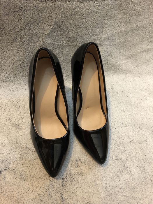 Vand pantofi stiletto