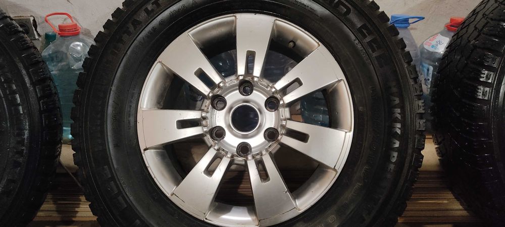 Продам комплект зимних колес Mitsubishi