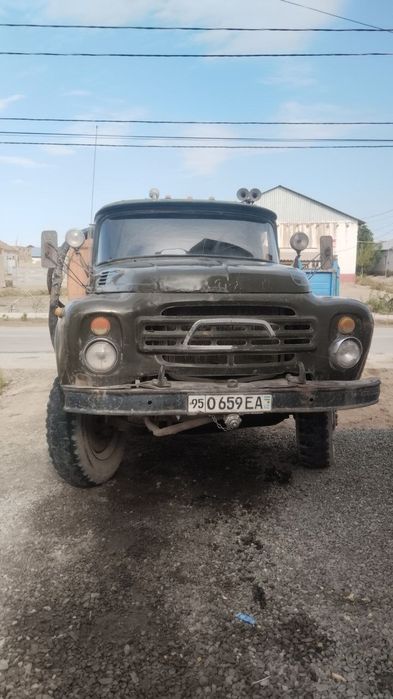 Вадавоз яхши халатда ЗИЛ 130