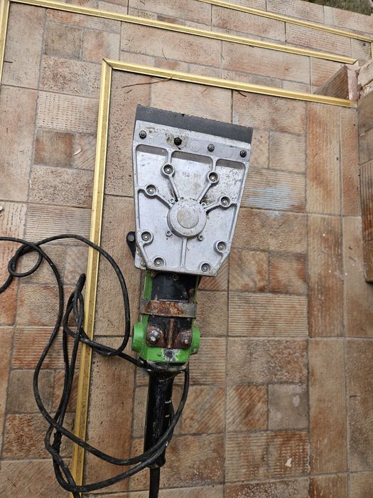 Masina decopertat pardoseli .