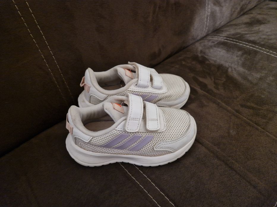 Маратонки adidas