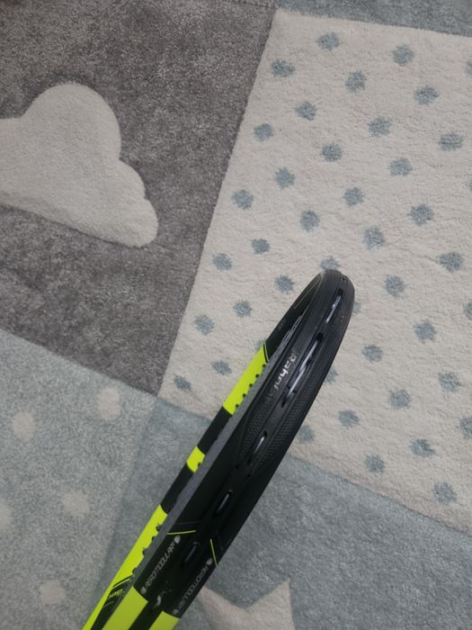 Babolat Pure Aero Neon ca Noua Maner 2