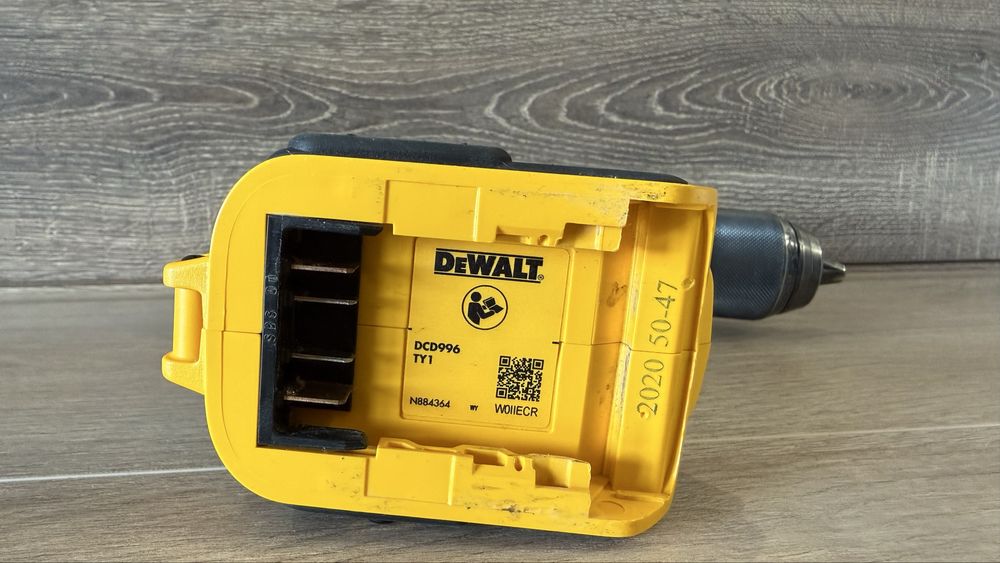 Продам: DeWalt  шуруповерт тушка DCD996P2