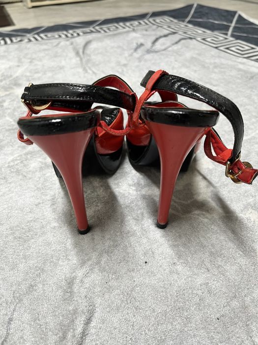 Срочно продам туфли