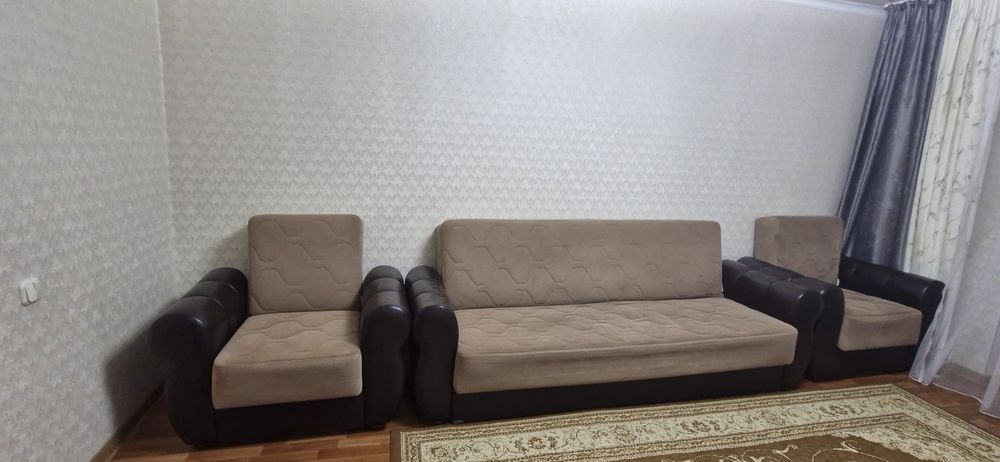 Продается диван+2 кресла
