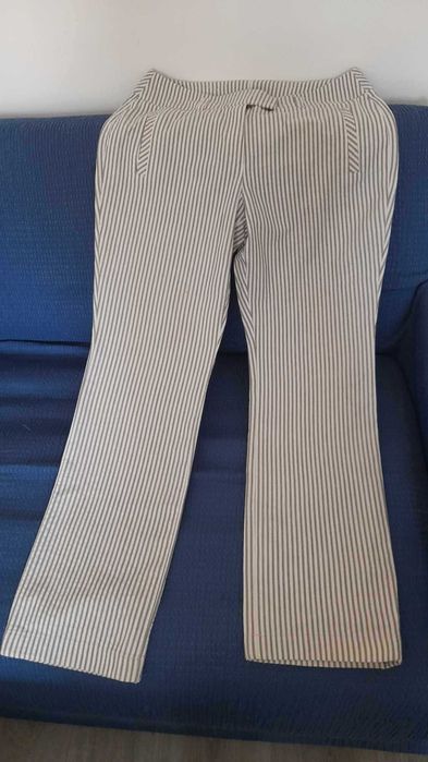 Deosebit costum dama taior si pantalon