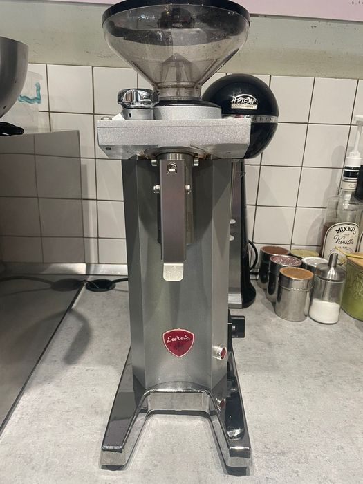 Eureka Mignon Професионална кафемелачка – 350€