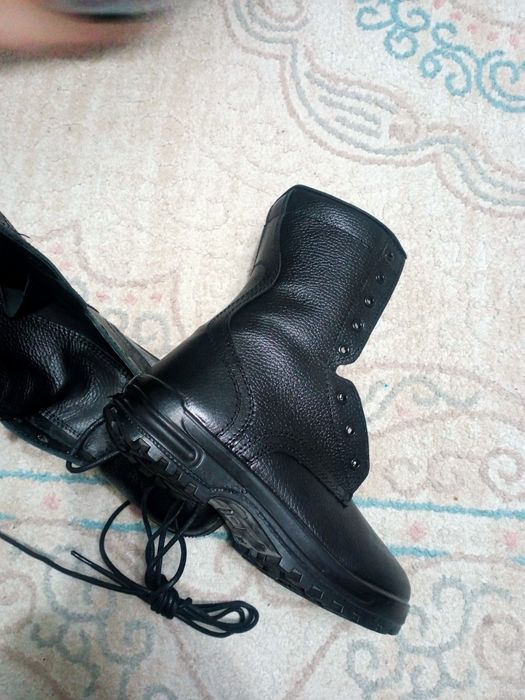 Продам берцы зимние