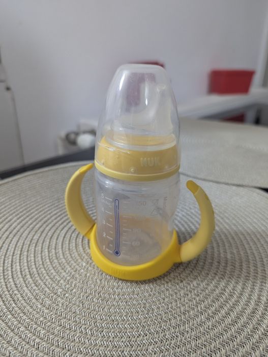 Cănuță de antrenament NUK 150 ml cu mânere