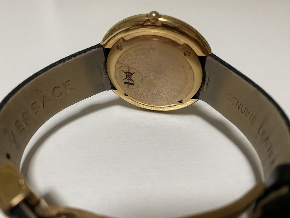 Наручные часы Версаче