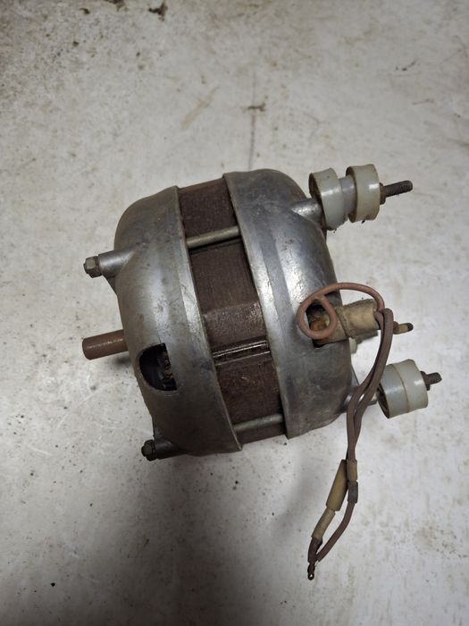 Электродвигатель от стиральной машины