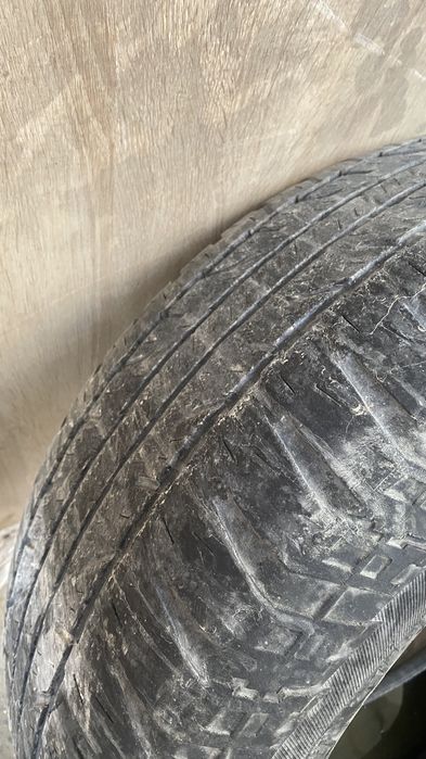 Покрышки б/у 285/60 R18