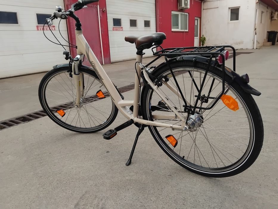 Vând bicicleta Diamant din aluminiu pentru damă