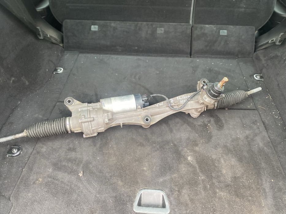 Кормилна рейка Volkswagen T7 Multivan